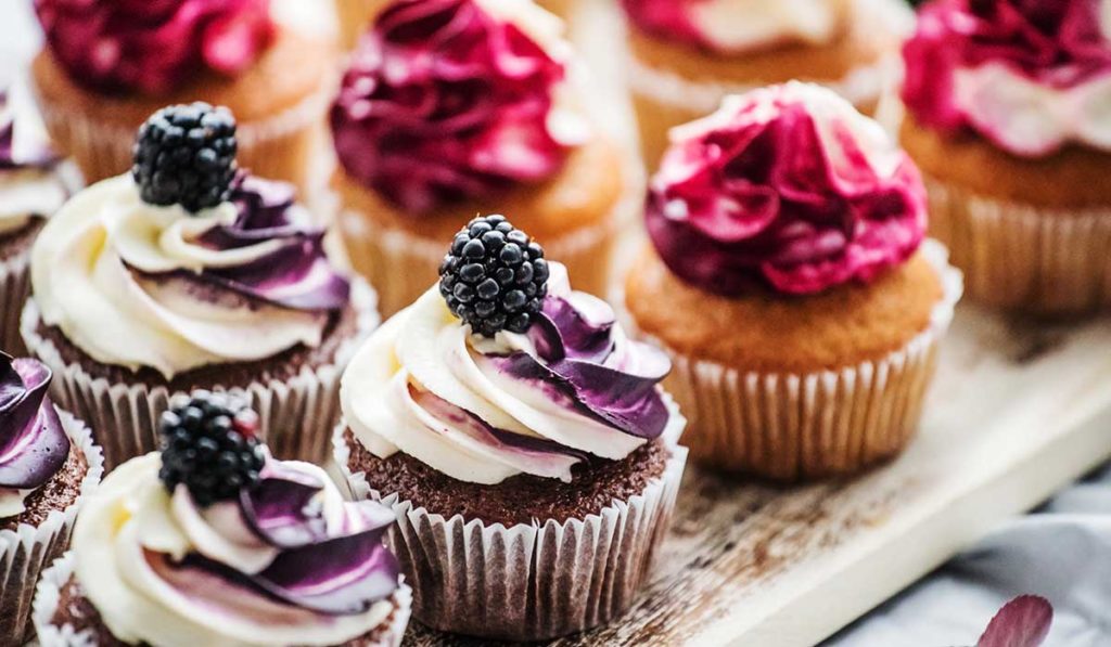 Corona de cupcakes para después de la cena de Navidad